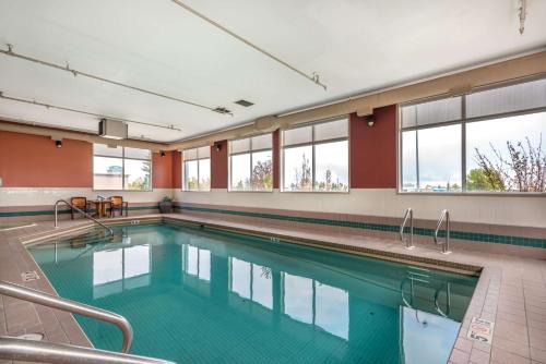 Strathmore Inn | Strathmore