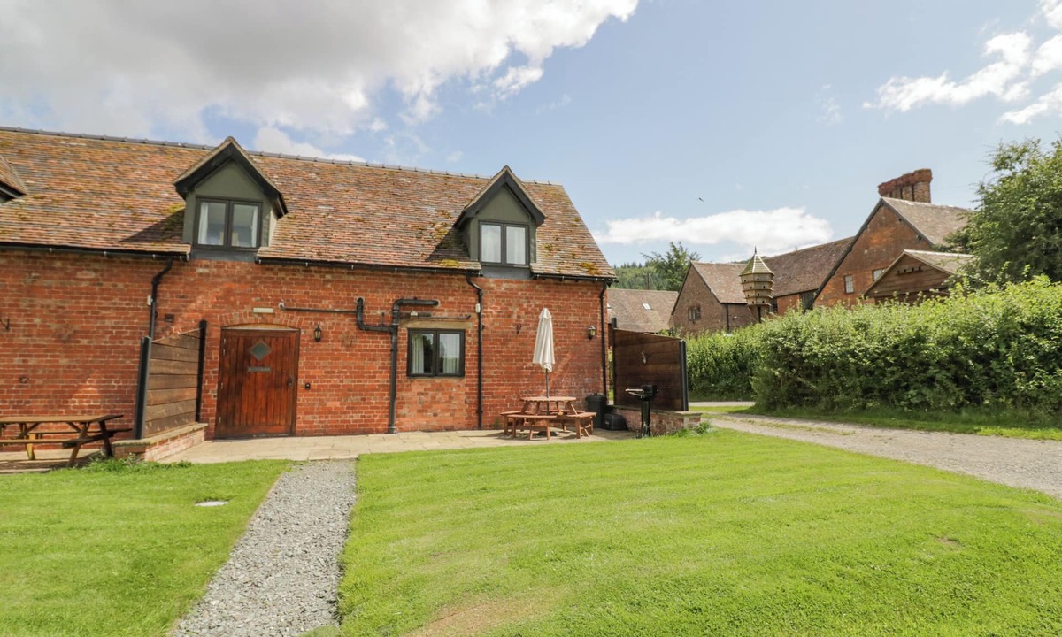 Betty | Acton Scott