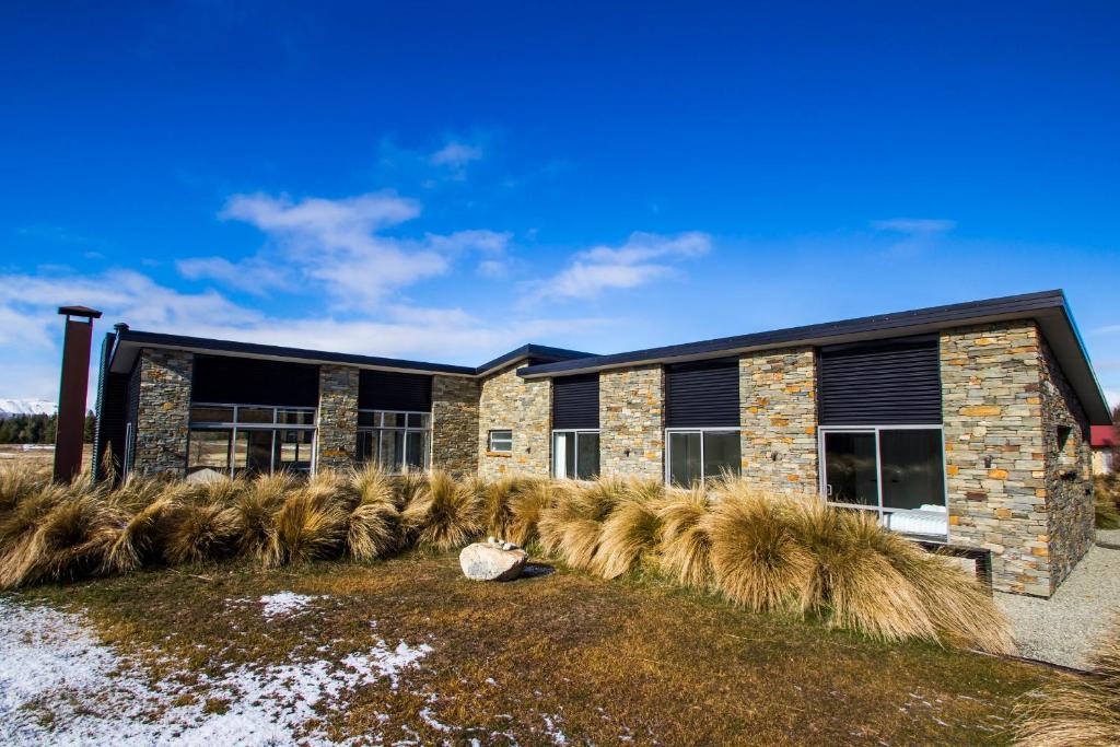 Rock | Lake Tekapo