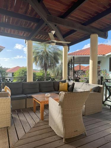 Blue Bay Beach Villa | Sint Michiel
