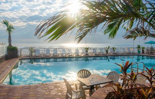 Boardwalk Inn | Davis