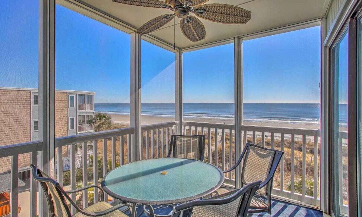 Yacht Club Villas | Crescent Beach