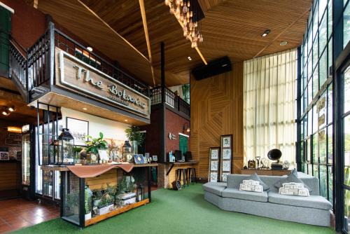 Botanic Impact Muangthongthani | Khlong Kluea