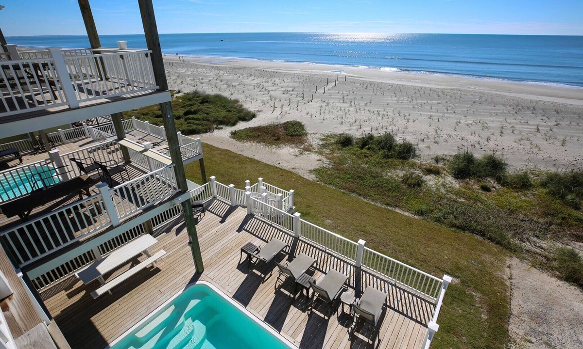 Beach Landing | Long Beach