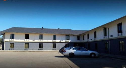 Briarwood Inn | Pine Bluff