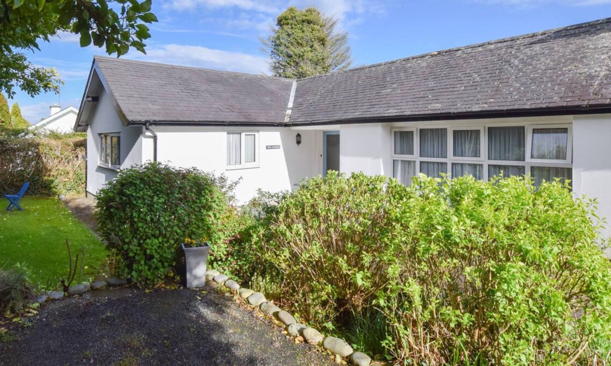 Bryn Llewelyn | Rhyd-y-clafdy