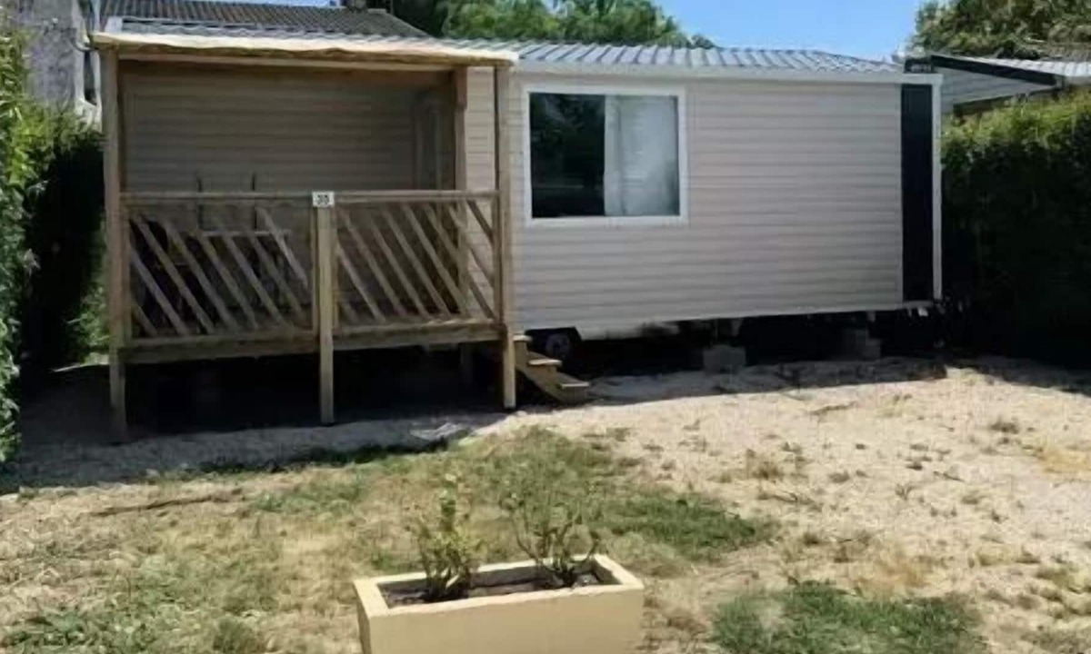 Camping Les Sources People | Courthezon