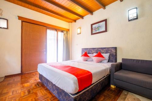 Oyo Rumah Kayu Cottage Syariah | Parongpong