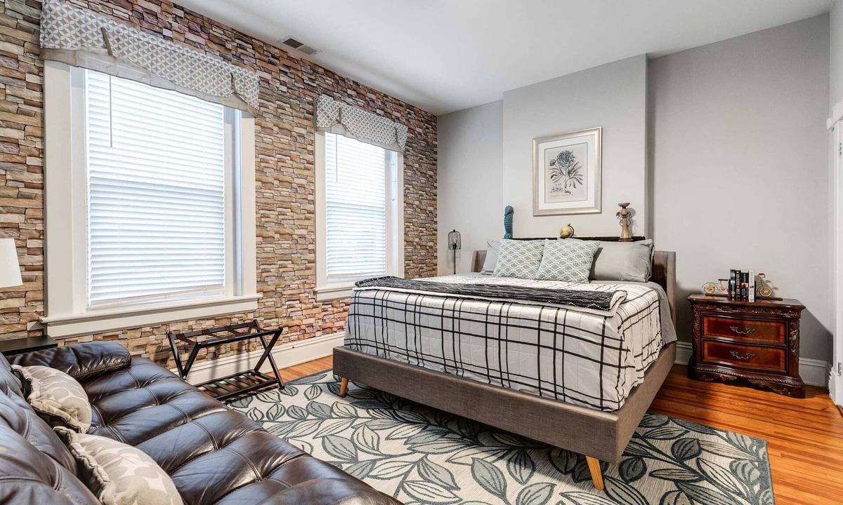 Located Carytown | Museum District
