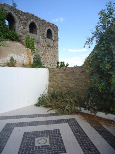 Castle | Redondo