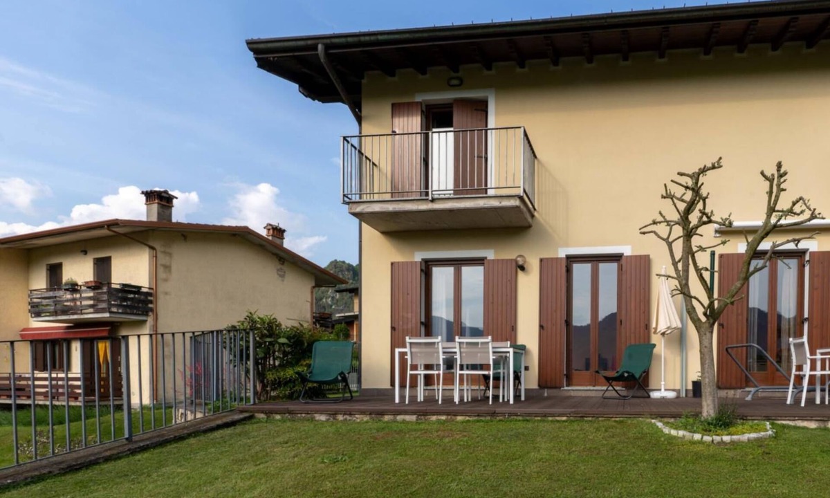 Casa Flora | Crone