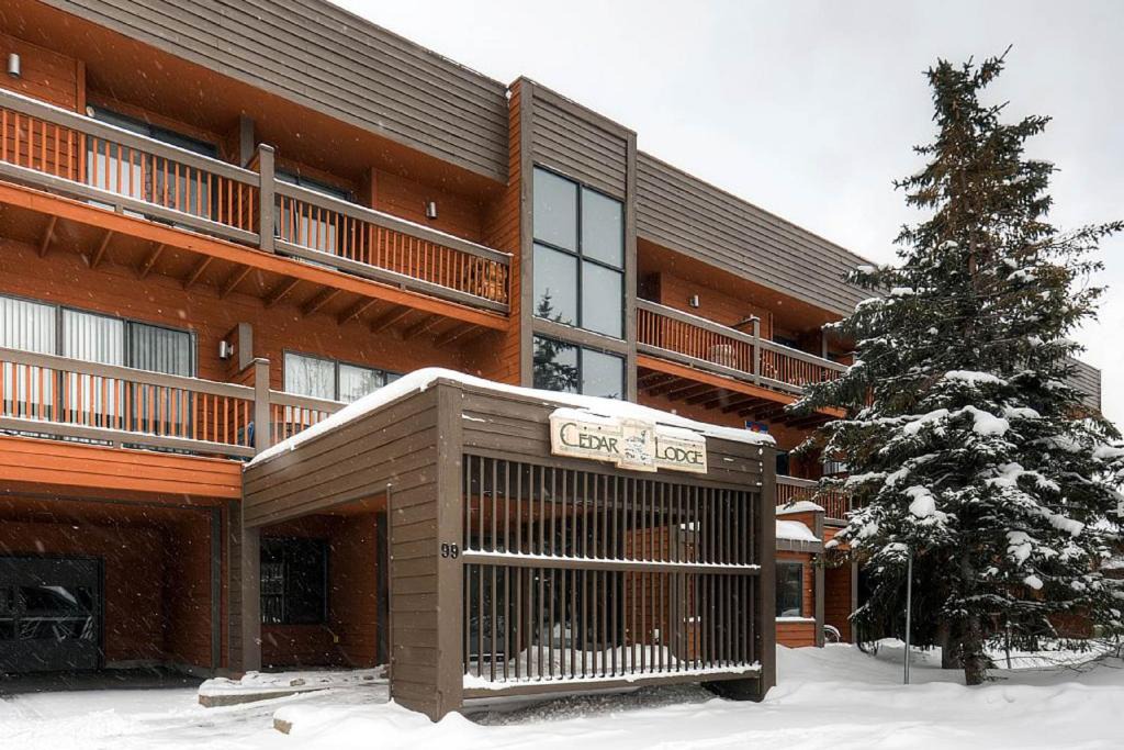 Cedar Lodge | Frisco