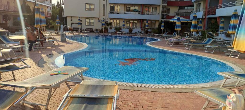 Central Plaza | Sunny Beach