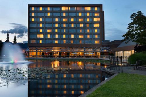Coast Chilliwack Hotel | Chilliwack Proper Village West