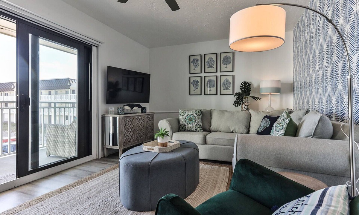 Oceanwalk Smyrna Beach | Cearra Del Ray