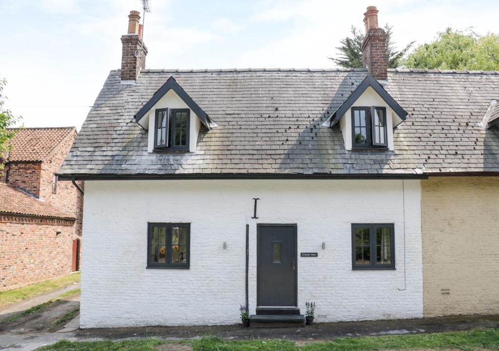 Corner | North Dalton