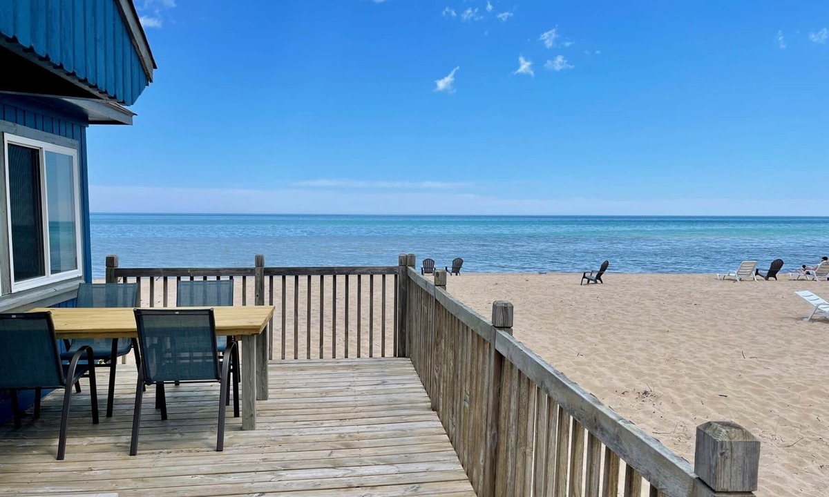 Cottage Cove Huron Beach | Oscoda