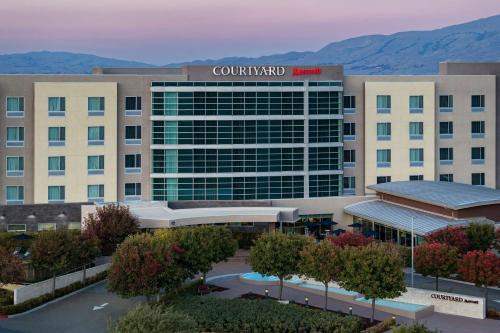 Courtyard | North San Jose