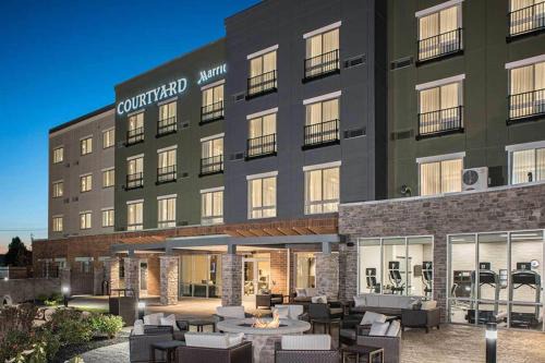Courtyard | Clifton Park