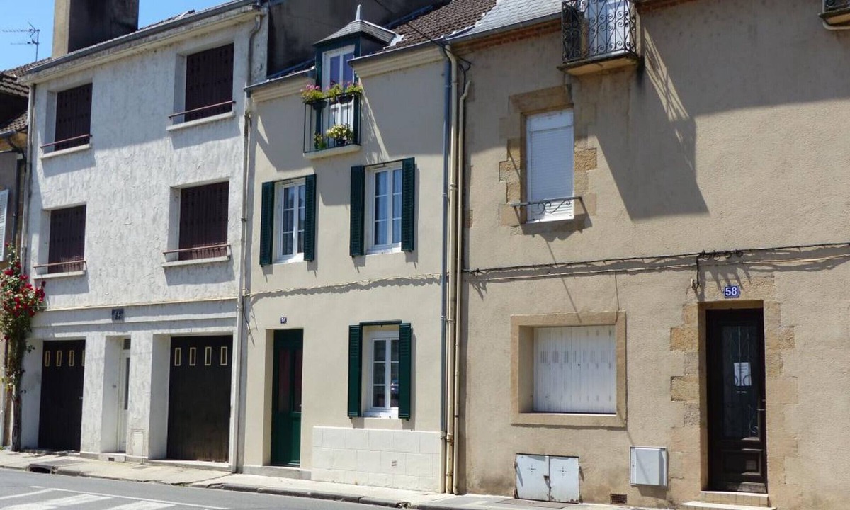 Moulins Persons | Moulins