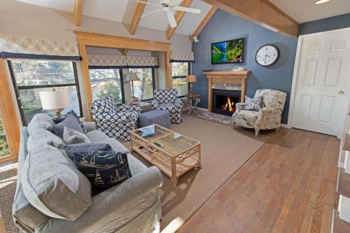 Oyster Catcher Villa | Litchfield by the Sea