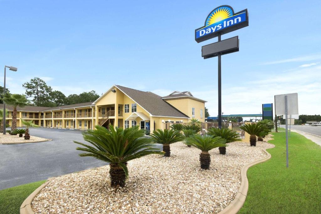 Days Inn | Alma