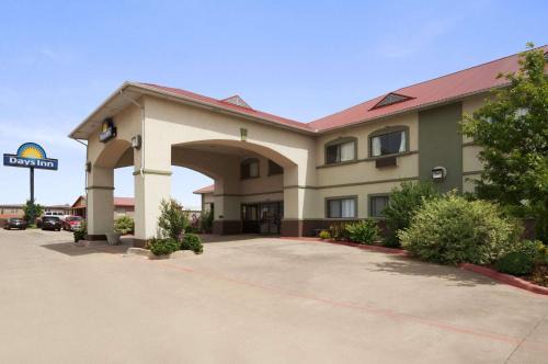 Days Inn | Childress