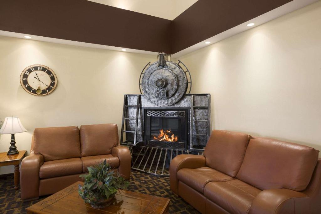 Days Inn | Dawson Creek