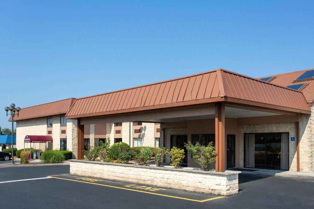 Days Inn | Hillsborough
