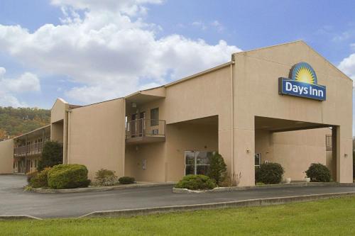 Days Inn | Morehead