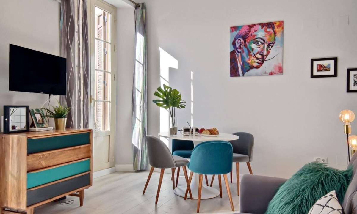 Del Parque Flats | La Merced