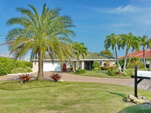 Edington Pl | Marco Island