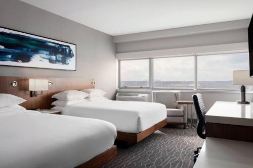 Delta Hotels | Iselin