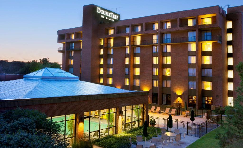 Doubletree | East Syracuse