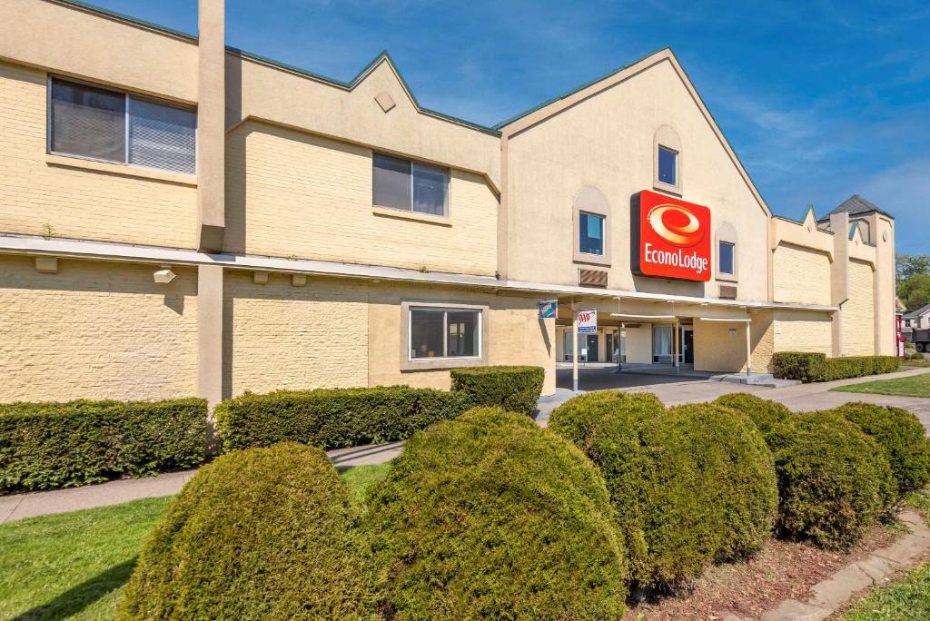 Econo Lodge | Cortland