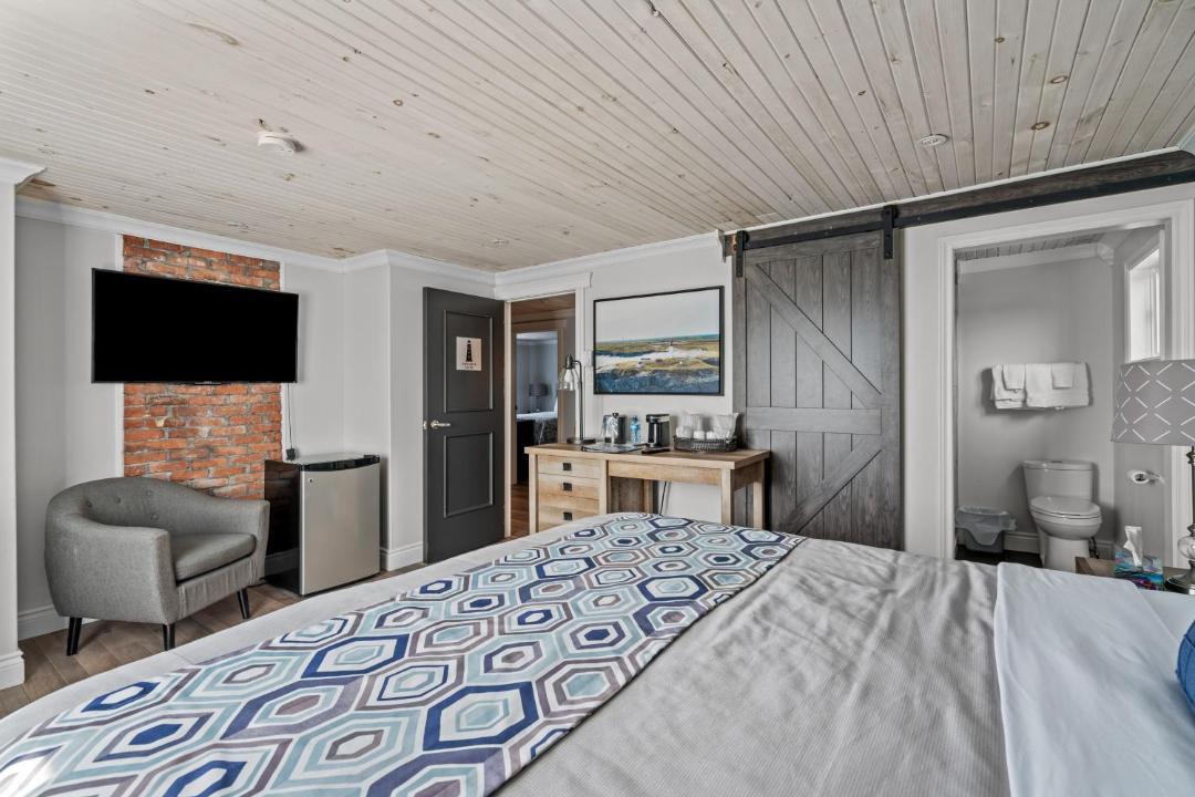 Edge Of The Avalon Inn | Trepassey