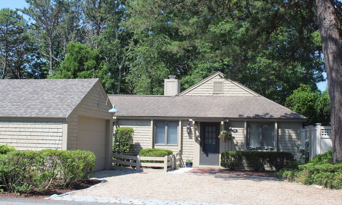 Seabury | Mews Village