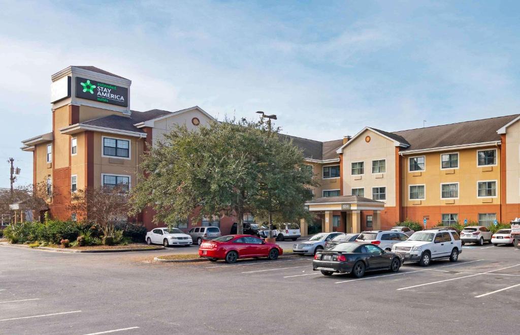 Savannah | Poplar Place - University Place