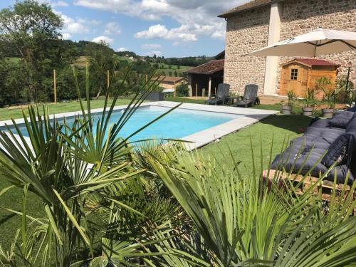 Gîte Pièces Personnes | Belmont-de-la-Loire