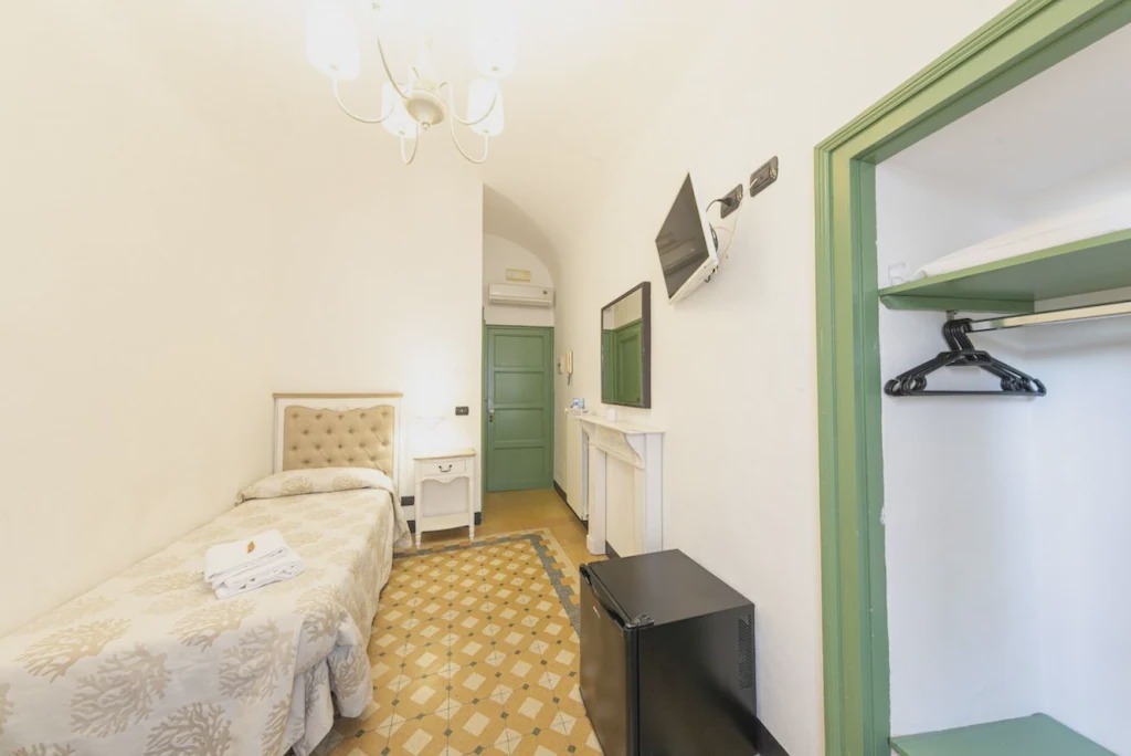 Palazzo Villelmi | Old Town