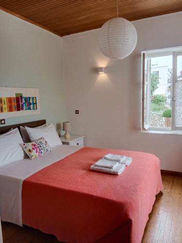 George Traditional | Pylos