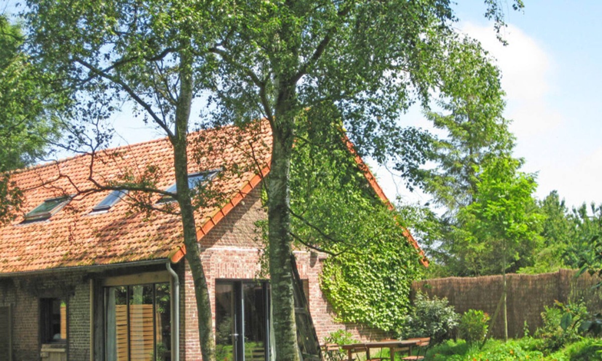 Ambrumesnil Persons | Ambrumesnil