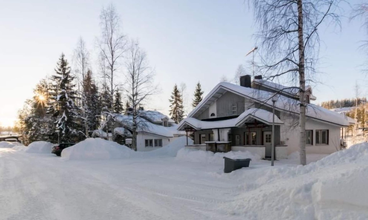 Hallantytär Paritalo | Kehys-Kainuu