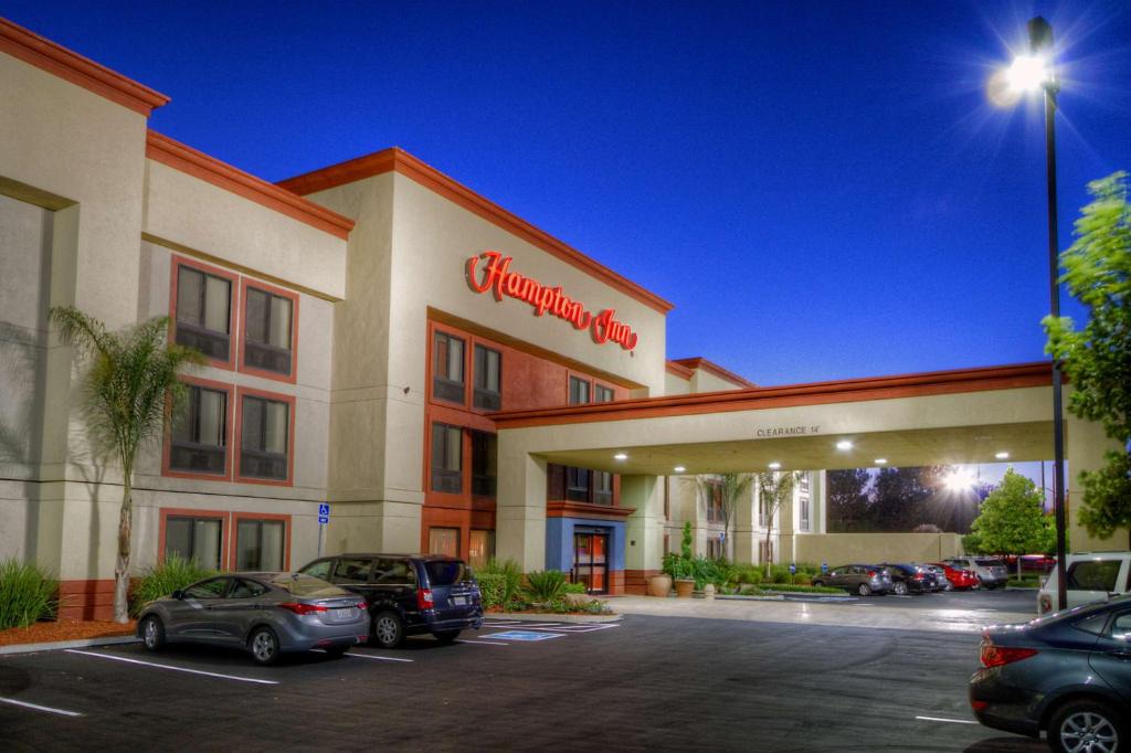 Hampton Inn Fremont | Fremont