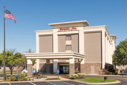 Hampton Inn Grand | Wyoming