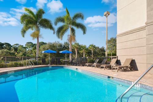 Hampton Inn | Tropic