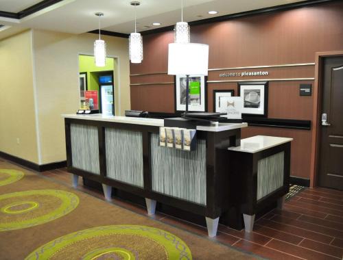Hampton Inn Pleasanton | Pleasanton