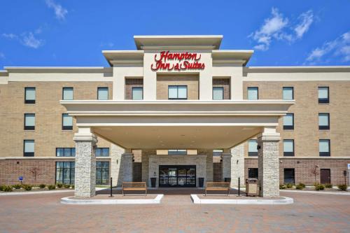 Hampton Inn Suites Mi | Warren
