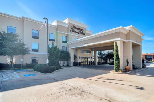 Hampton Inn Suites | Fossil Creek