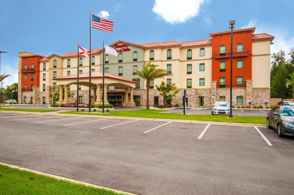 Hampton Inn Suites Pine Forest Road | Northwest Pensacola